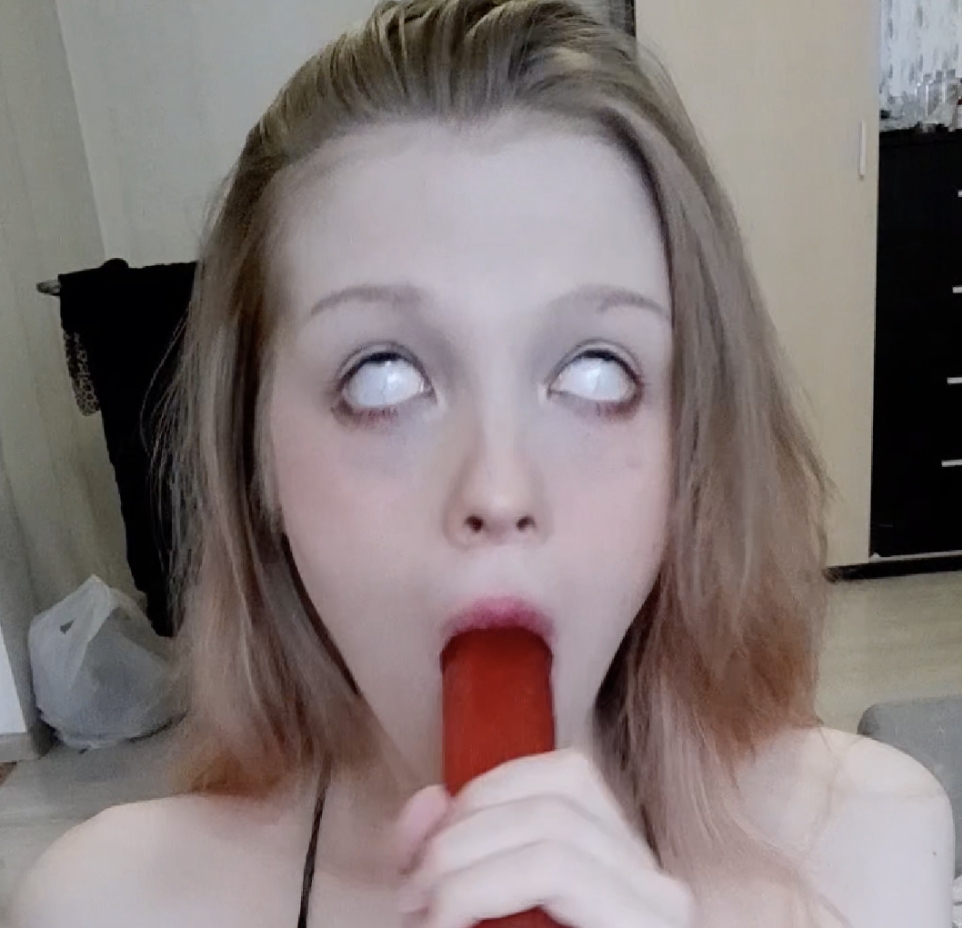 I feel this dildo in my mouth 👄 Loli_ts [sissy, femboy, tranny] #JpsNNgNN