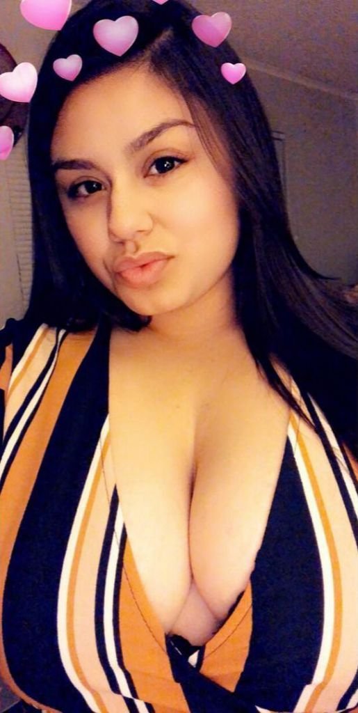 Some other latina with big titties #4dE4ZCTz