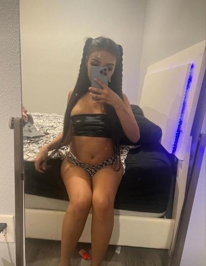 Houston Petite Latina showing pussy #O2jorr0d