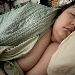 Busty Sleeping BBW Webslut Caitlin B