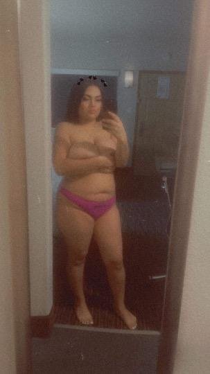 21 Year Old Latina Escort In Camarillo California #hs7UrLJw