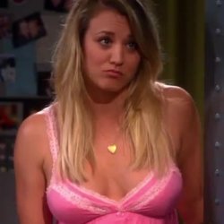 Celebrity Actress Kaley Cuoco Cleavage