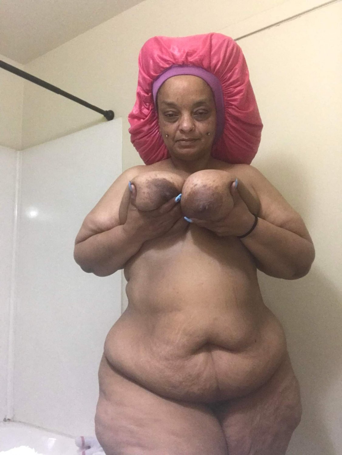 Saggy Ssbbw granny #N5oPcxaU