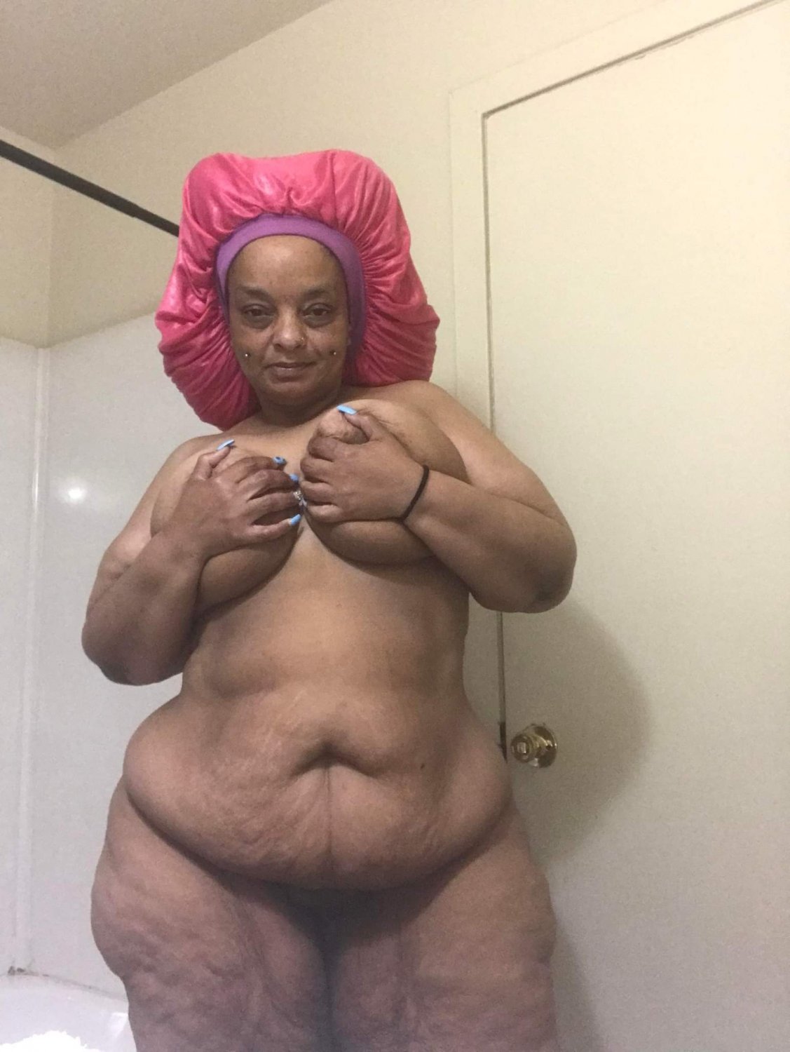 Saggy Ssbbw granny #t1y4Fq4S