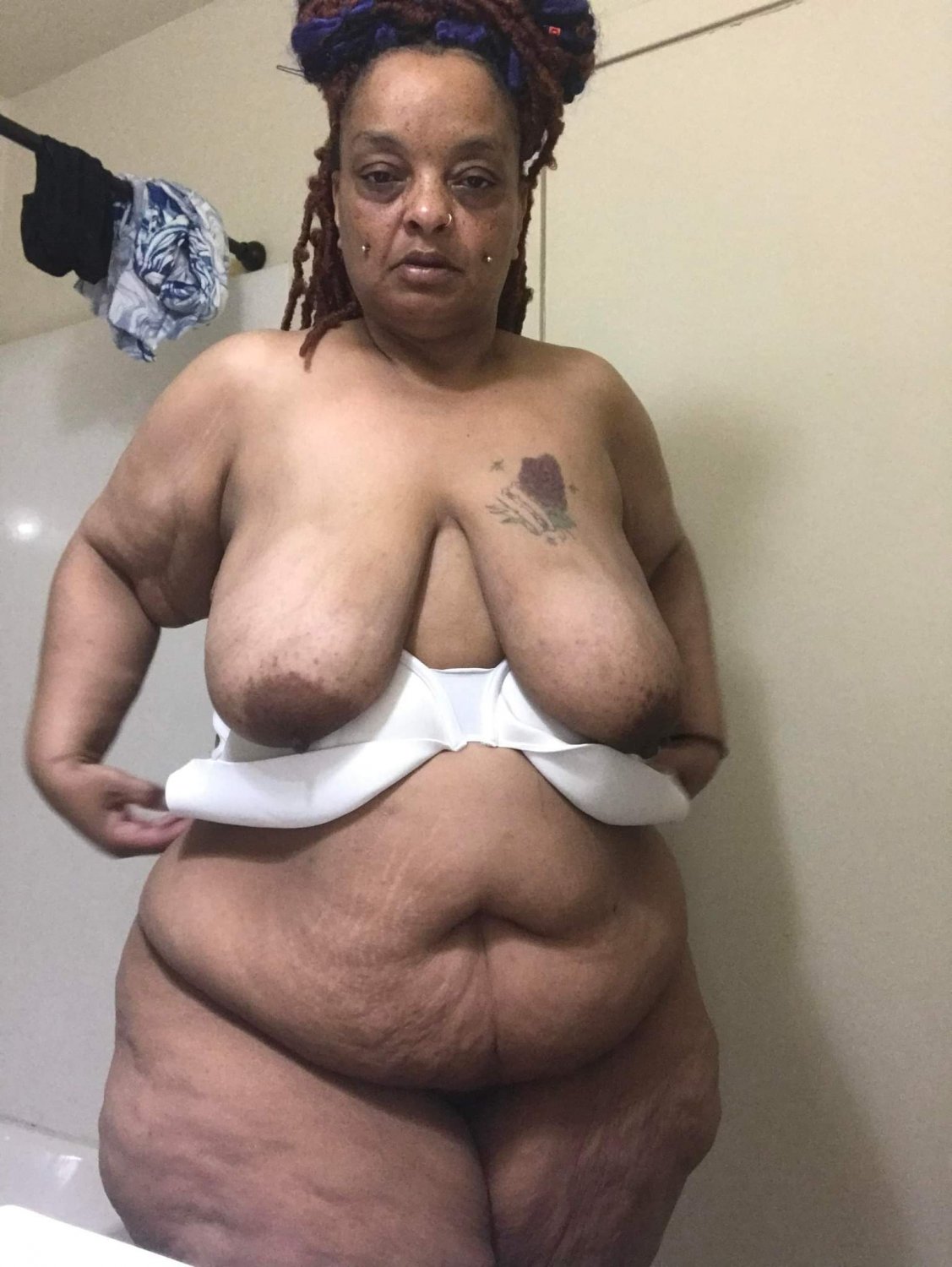 Saggy Ssbbw granny #ZIgbIYoE