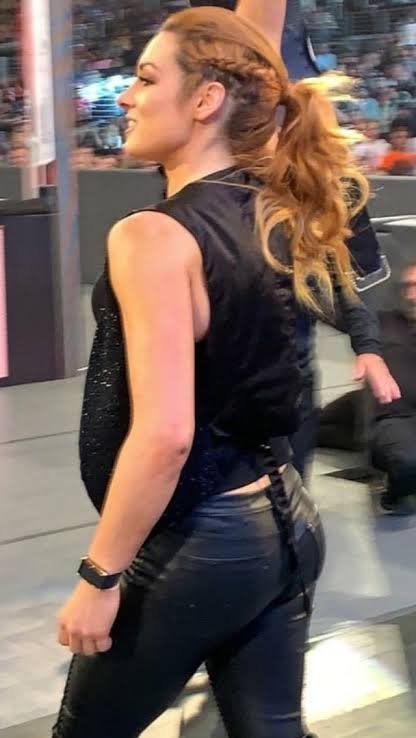 Becky Lynch #dYv6EAMk